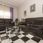 Trafalgar 아파트 *